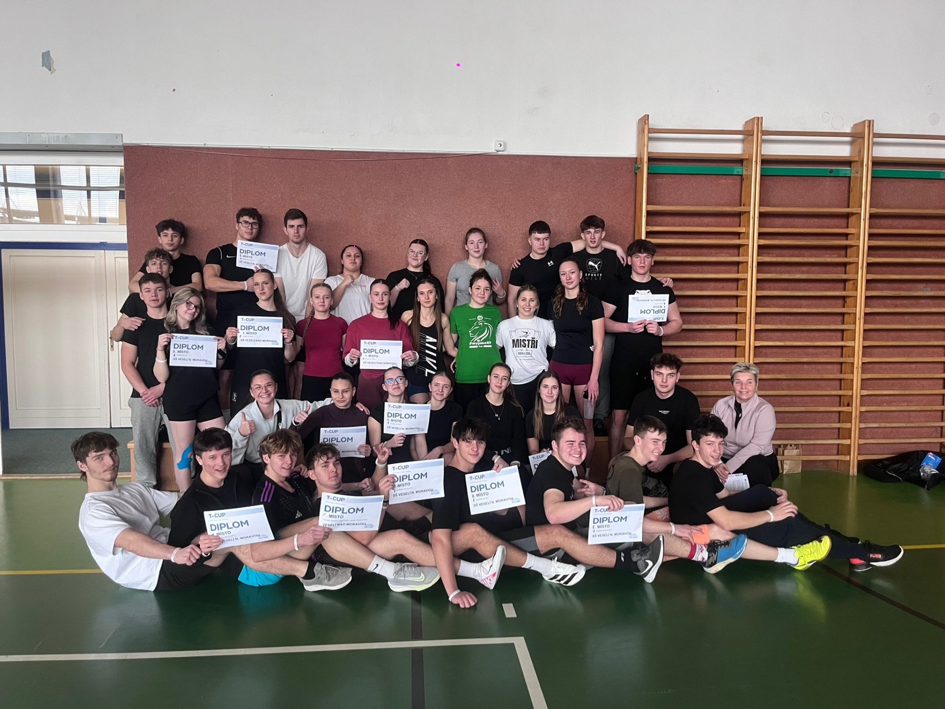 Studenti zazářili v soutěži Česko vesluje!